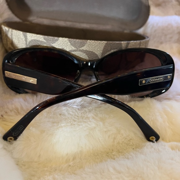 Coach Kendall (S438) Sunglasses - Picture 5 of 8